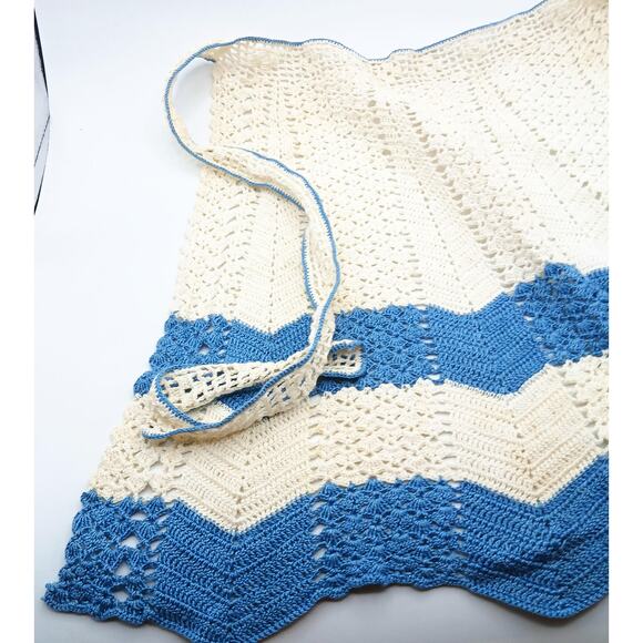 Vintage Hand Crocheted Half Apron - Picture 4 of 4